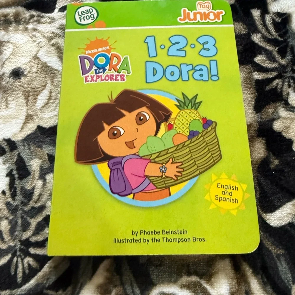 LeapFrog Tag Junior with 5 books